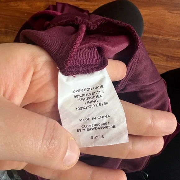 Christina Lace-Up Back Velvet Dress (Burgundy) - Picture 15 of 15